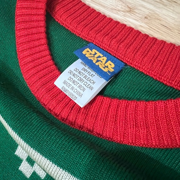 STAR WARS Boba Fett Green Red Winter Sweater Mando Mandalorian - Picture 6 of 6